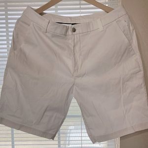 Lululemon mens 9inch commission short size 32